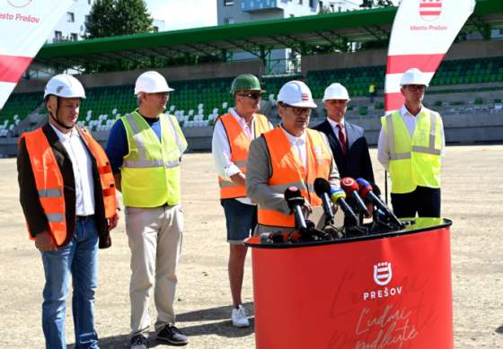 hruba stavba futbal tatran areny v presove je hotova prace pokracuju rychlo a podla planu foto