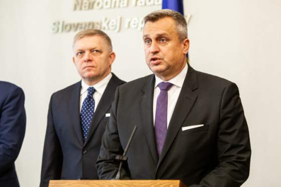 danko vyzval fica na rokovanie s usa o obrannej zmluve narodniari chcu jej ukoncenie pripadne upravu