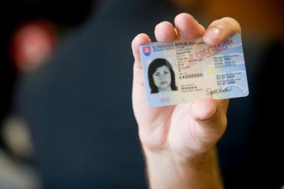 Občianske preukazy by mali mať aj deti do 15 rokov, ministerstvo navrhlo dve verzie dokladov