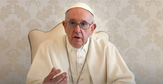 papez frantisek hovori o dolezitosti ockovania vo videu vnima ho ako skutok lasky video