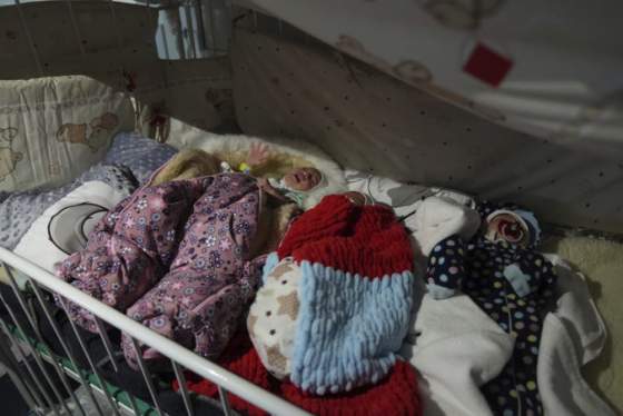 na ukrajine odhalili obchodovanie s novorodencami organizatori vyuzivali zufale zeny