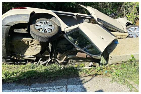 Polícia začala trestné stíhanie, pri dopravných nehodách v Košickom kraji prišli o život dvaja vodiči (foto)