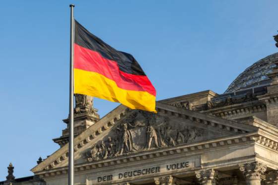 nemecko planuje zmiernit pravidla ziskania obcianstva krajina chce prilakat pracovnikov a pomoct ekonomike