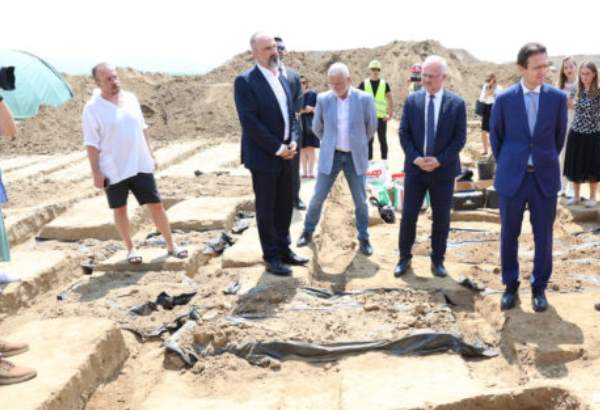 priemyselny park valaliky caka prva etapa archeologickeho vyskumu odhadovana cena zakazky je 1 3 miliona eur