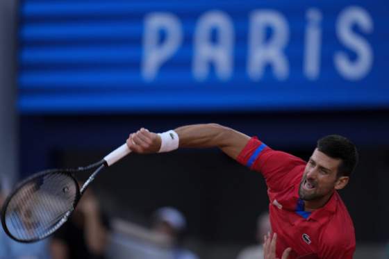 najstarsi proti najmladsiemu djokovic vyzve v olympijskom finale alcaraza a moze ziskat golden slam