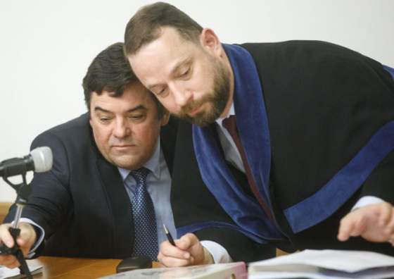 obhajca kocnera a ruska kritizuje priebeh procesu v kauze zmeniek najvyssi sud stale nezlozil senat