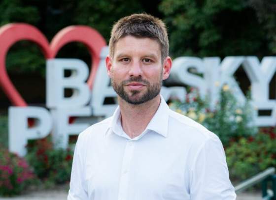 simecka sa vratil z bacskeho petrovca a hneva sa na fica blanara aj simkovicovu foto