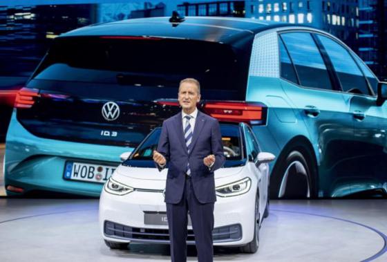 Foto: Volkswagen predstavil model ID.3 a tvrdí, že jeho výroba elektromobilov bude zisková
