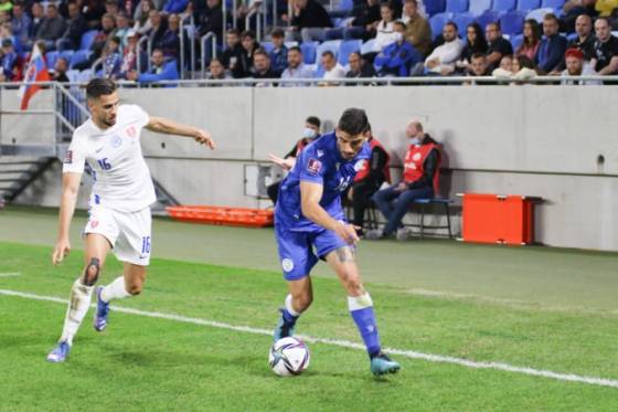 Slováci zlepšili herný prejav, ale postup na MS vo futbale 2022 sa im vzdialil