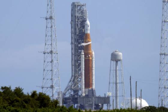 Raketa s modulom Orion nevyletela k Mesiacu ani na druhý pokus, NASA zrušila štart pre technické problémy