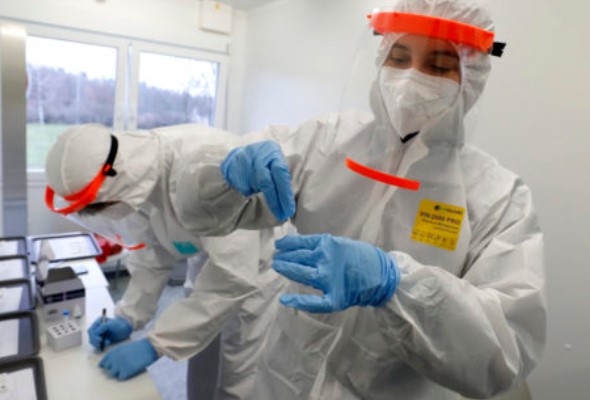 koronavirus na slovensku pribudlo cez 400 nakazenych a dve umrtia