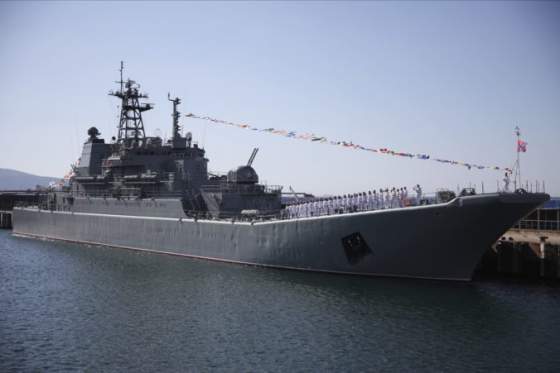 rusi presunuli po utokoch tri vysadkove lode do azovskeho mora tvrdi ukrajinske namornictvo