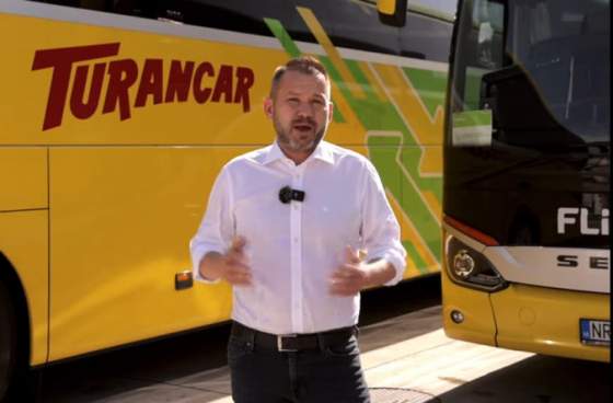 becik z hlasu zaobstaral autobusy na prepravu migrantov zo slovenska caka vsak na krok od vlady video