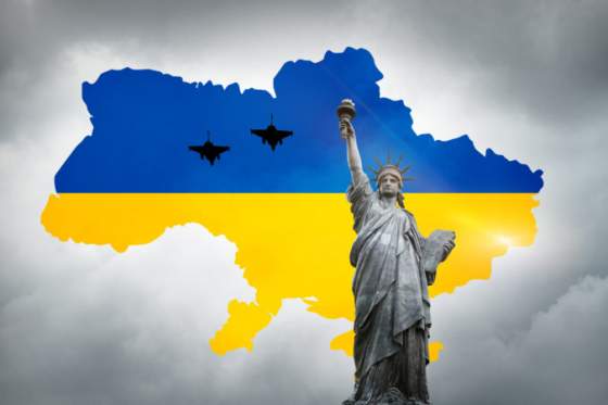 NATO vyrobí viac zbraní pre Ukrajinu, podpora všetkých členov aliancie je podľa USA „pevná a neutíchajúca“