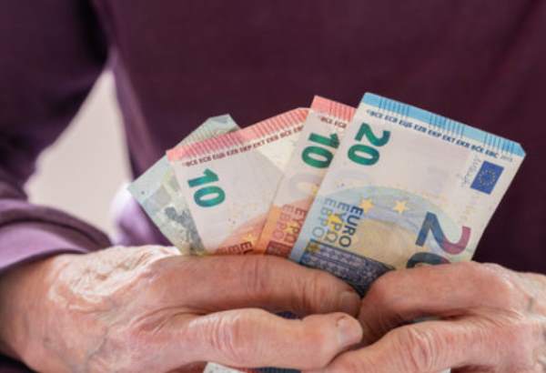 Dôchodky sa opäť zvýšia, penzisti si prilepšia o desiatky eur 