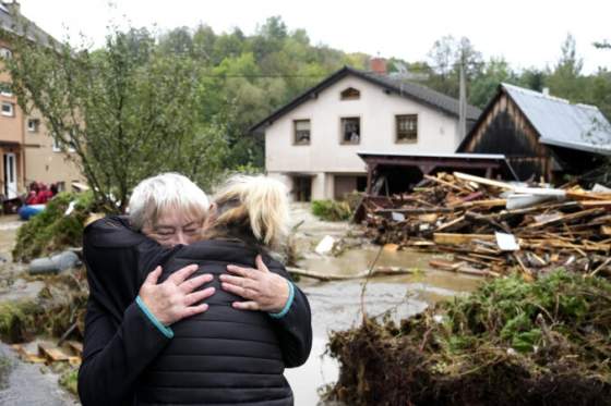 pocet obeti zaplav v strednej europe stupol na sestnast nove obete ohlasilo polsko cesko a rumunsko