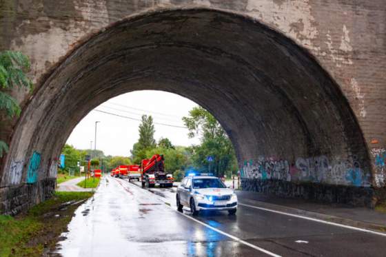 devinsku cestu postihne obmedzenie dopravy bratislava pokracuje v odstranovani nasledkov dazdov