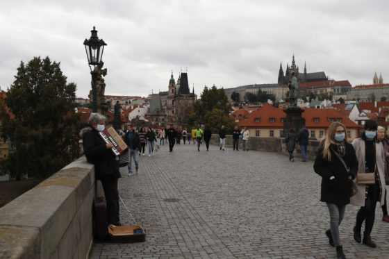 Česko má absolútny rekord v dennom počte prípadov s COVID-19, je druhou najrizikovejšou krajinou sveta