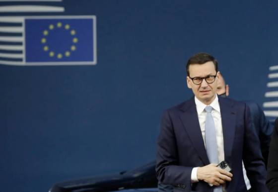 v unii nie je miesto na vojnovu retoriku reagovala europska komisia na slova polskeho premiera