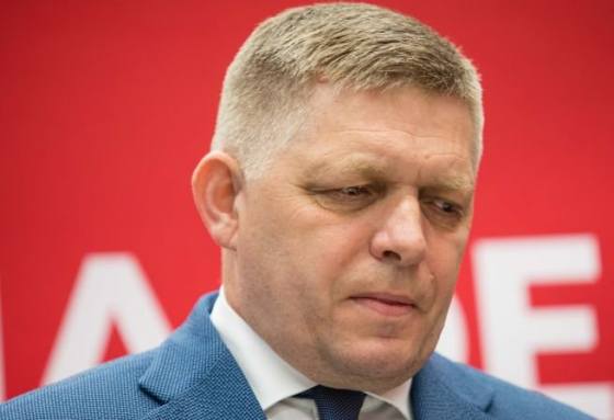 tis podava pre ficove zlate mince podnet na parlamentny vybor pre nezlucitelnost funkcii