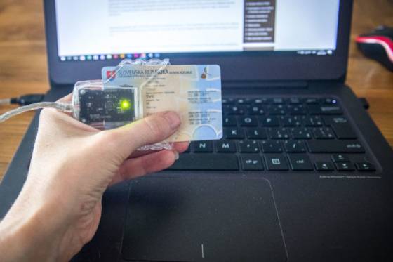 K novému biometrickému občianskemu preukazu sa dostanete ešte tento rok, sľubuje ministerstvo vnútra