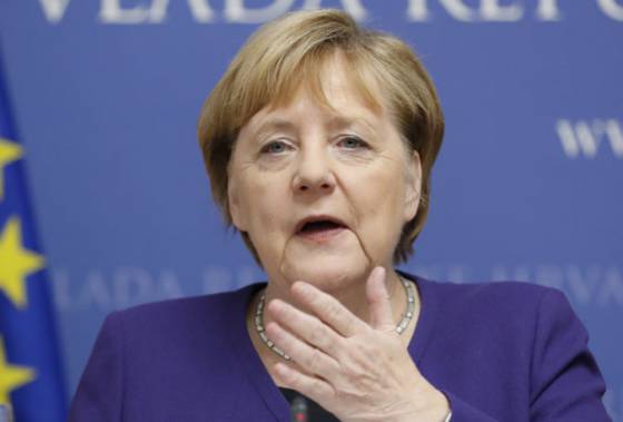 Merkelová plánuje po prvý raz navštíviť bývalý koncentračný tábor Auschwitz