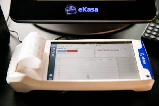 Finančná správa vyzýva na okamžité pripojenie k eKase, podnikateľom hrozia vysoké pokuty