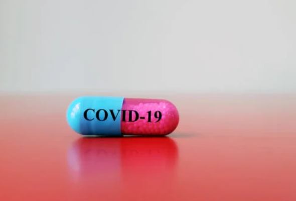 pfizer testuje tabletku proti koronavirusu znizuje riziko hospitalizacie a umrtia o takmer 90 percent