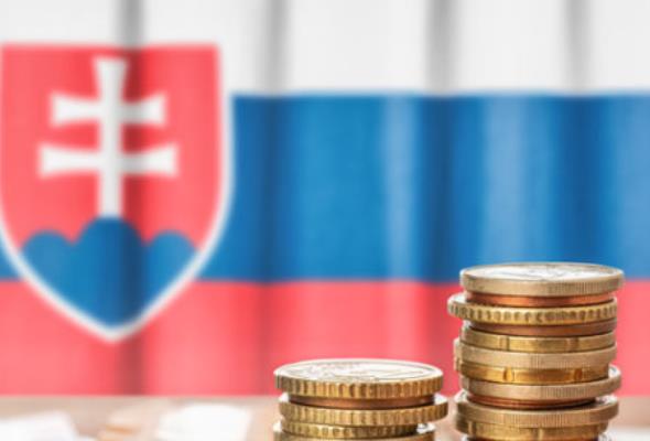 slovensko vykazuje nadpriemerne vysoky deficit verejnych financii nku ma vyhrady aj k navrhu rozpoctu a eurofondom