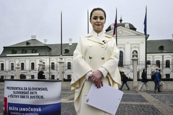 janockova sa chce uchadzat o post hlavy statu bude obcianskou kandidatkou foto