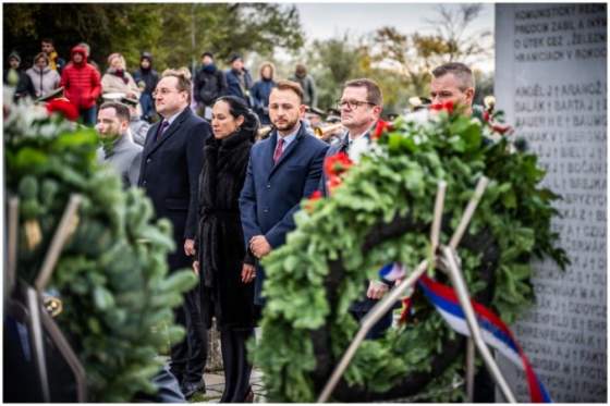 stat sa uz nikdy nesmie stat hrozbou pre obcanov den boja za slobodu a demokraciu si pripomenul aj minister vnutra foto