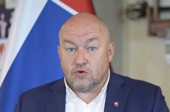 huliak respektuje pellegriniho rozhodnutie nepodpisat zakon o hazarde s jeho postojom vsak nesuhlasi