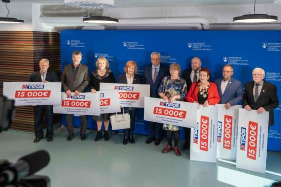 ministerstvo cestovneho ruchu a sportu a tipos podporia sportove aktivity seniorov vo vsetkych krajoch slovenska