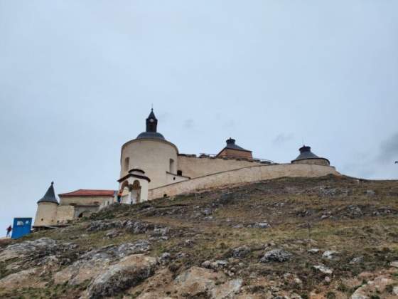 bude kraska horka niekedy este otvorena riaditelka snm a ministerstvo podla expertov obnovu hradu ohrozuju