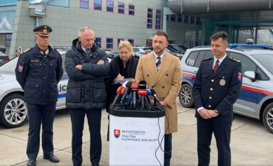 sutaj estok sa stretol s rakuskym ministrom vnutra karnerom diskutovali o viacerych temach