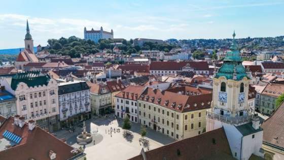 bratislava laka viac turistov zo zahranicia pocet domacich navstevnikov vsak klesa