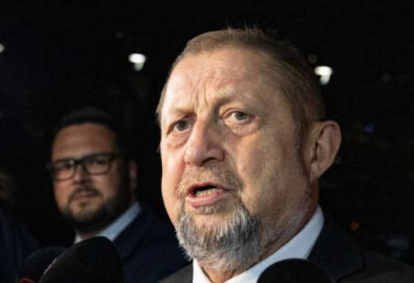 je to vsetko divadlo harabin prehovoril o sokujucich dovodoch preco sa zastavilo trestne stihanie pri darovani vojenskej techniky na ukrajinu