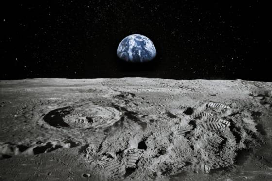 Čínska lunárna sonda Čchang-e 5 úspešne pristála na Mesiaci, na Zem má priviezť horniny