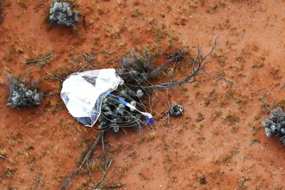 Kapsula z japonskej sondy Hajabusa 2 úspešne pristála v Austrálii, priviezla vzorky asteroidu