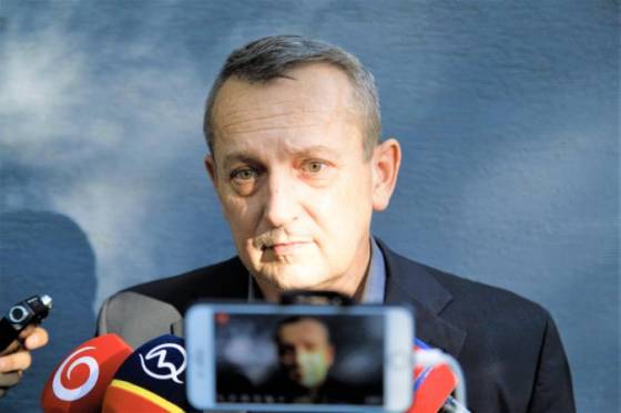 sud odrocil na neurcito pojednavanie v kauze sprenevery v ktorej je obzalovany pachinger