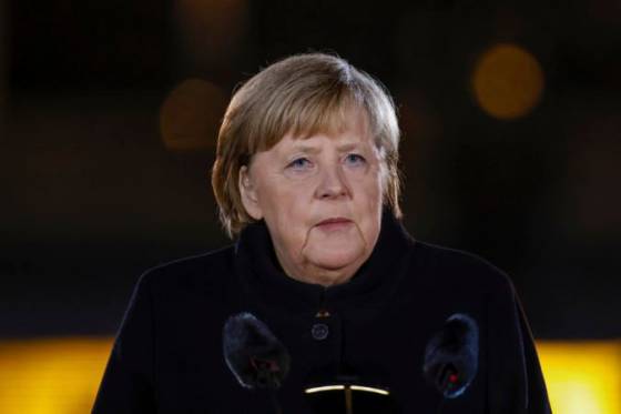 Merkelová sa rozlúčila s politickou scénou. Ľudí vyzvala, aby netolerovali nenávisť