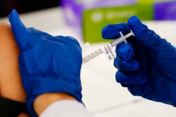 nemecko splnilo plan do konca roka stihlo podat dalsich 30 milionov davok vakcin