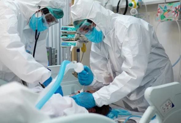 koronavirus na slovensku pribudli stovky infikovanych pribudlo aj viac ako 50 obeti