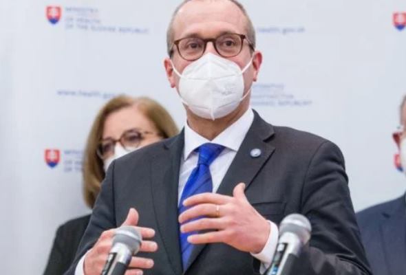 Vlády sa majú pripraviť na rast prípadov koronavírusu, šéf WHO pre Európu vidí prichádzať ďalšiu búrku