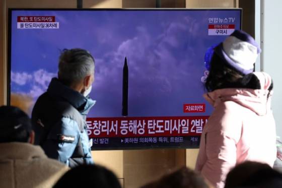 severna korea odpalila dve balisticke rakety dopadli do vod medzi korejskym polostrovom a japonskom