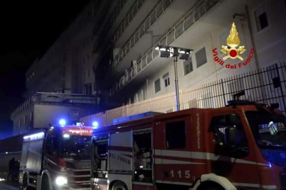 Pri požiari v nemocnici v talianskom meste Tivoli zahynuli najmenej štyria ľudia