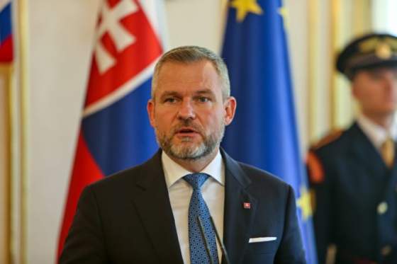 pellegrini povysil a vymenoval generalov ozbrojenych sil sr vyzdvihol ich odhodlanie sluzit vlasti video