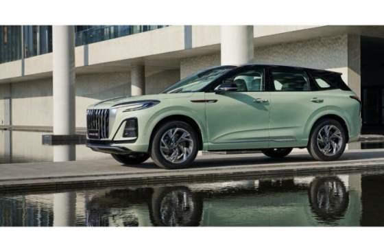 najlacnejsie suv od hongqi je teraz este lacnejsie vybavou nabite hs3 dostalo limitovanu akciovu cenu len 33 900 eur