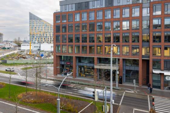 centrala poistovne kooperativa ma nove sidlo v twin city c