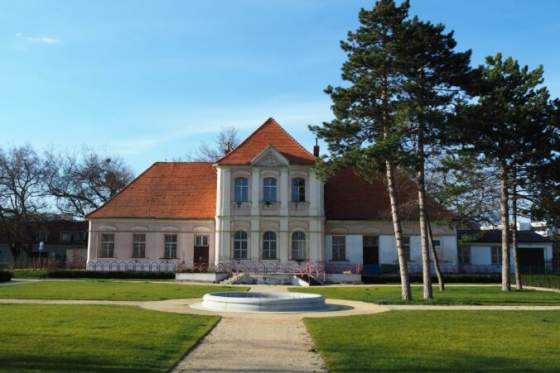 financovanie emmerovej vily sa komplikuje trnava rusi povodnu zmluvu na 3 miliony eur